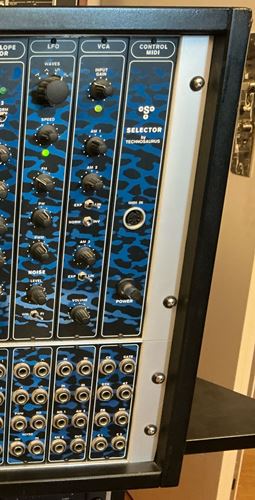 Technosaurus-Selector